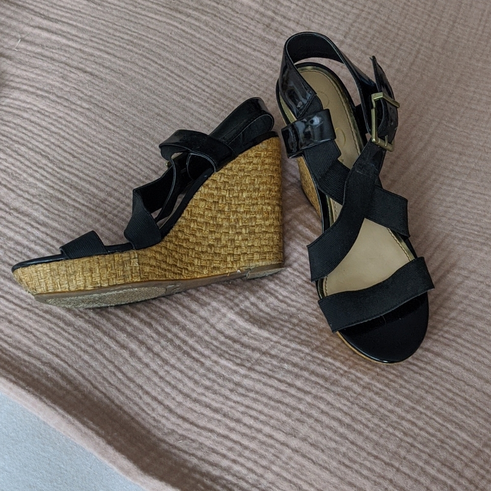 Jessica Simpson black strap wedges
